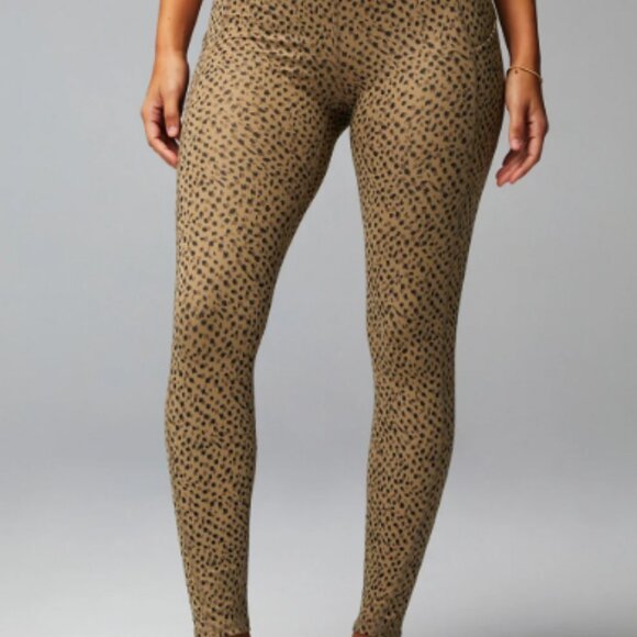 Fabletics Oasis PureLuxe High Waisted Legging S Abstract Cheetah 2 Outer Pockets - Picture 8 of 8